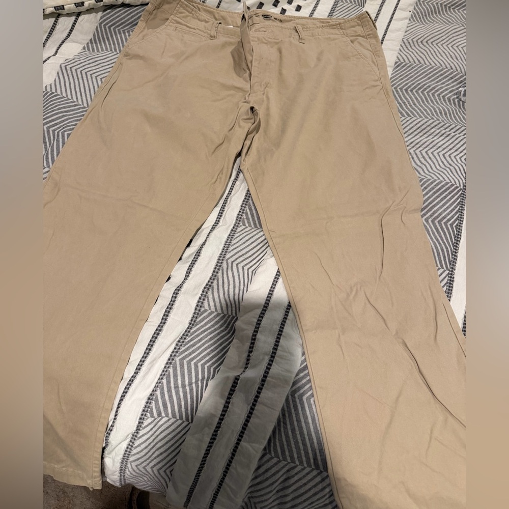 Old Navy Men's Khaki Chinos
